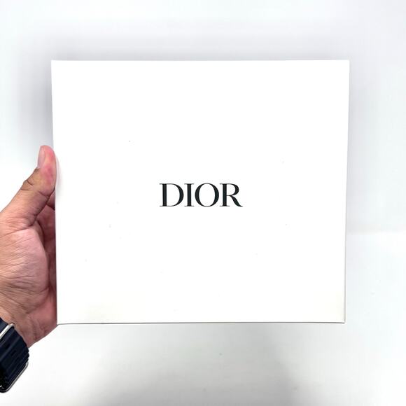Dior VIP Towel Set - Picture 5 of 8